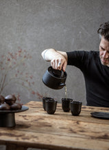 Load image into Gallery viewer, TEA POT CAST-IRON INKU