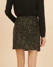 Load image into Gallery viewer, GREEN LEOPARD SKIRT CONSTANCE