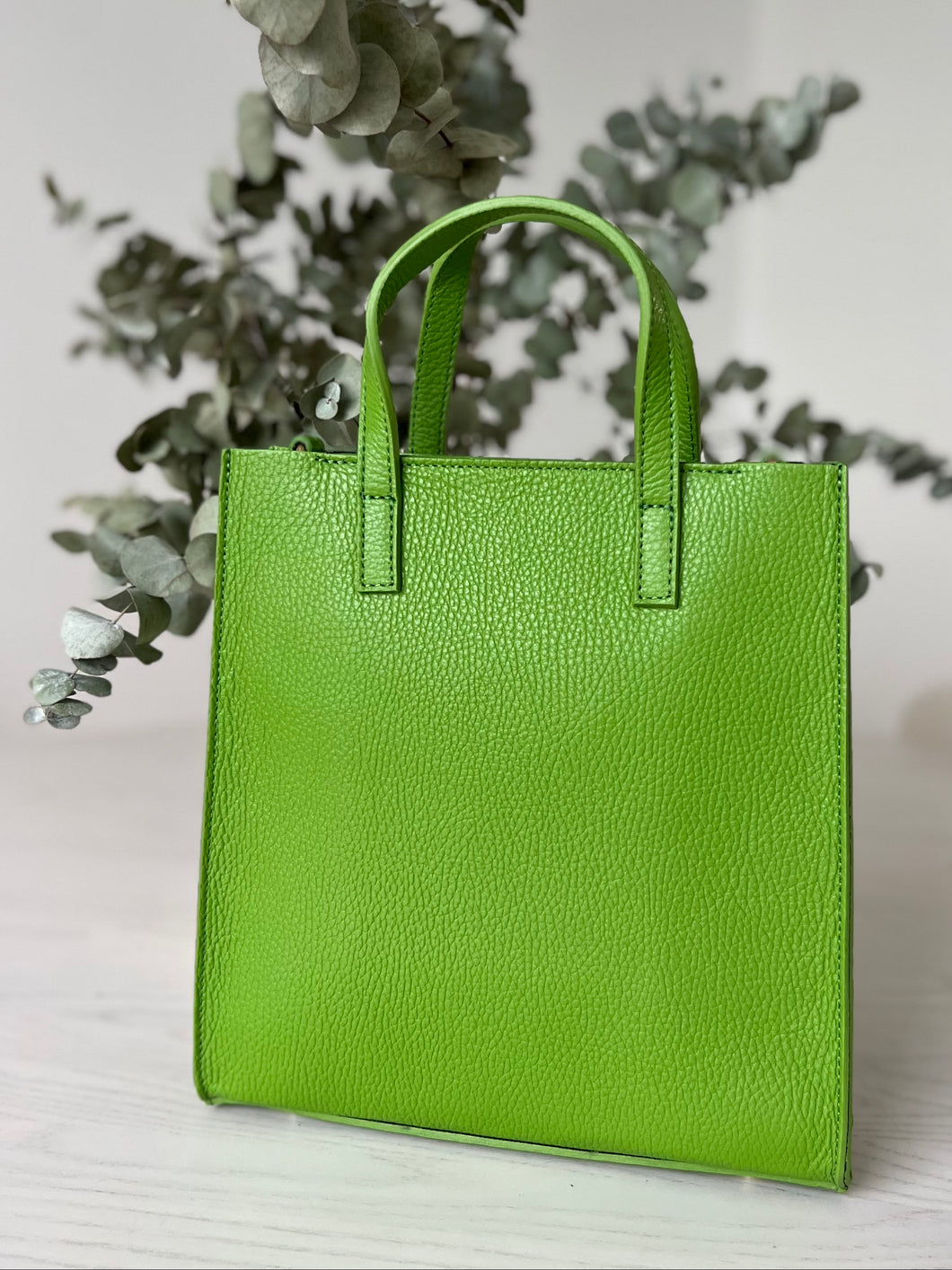 GREEN LEATHER HANDBAG