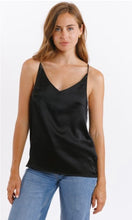 Load image into Gallery viewer, BLACK V-NECK TOP
