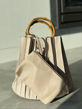 Load image into Gallery viewer, NUDE HANDBAG WITH BAMBOO HANDLE
