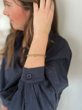 Afbeelding in Gallery-weergave laden, GEDRAAIDE ARMBAND
